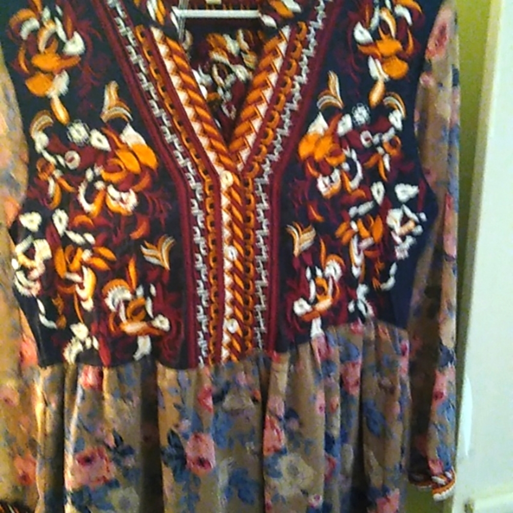 All about Her Top / Dress M